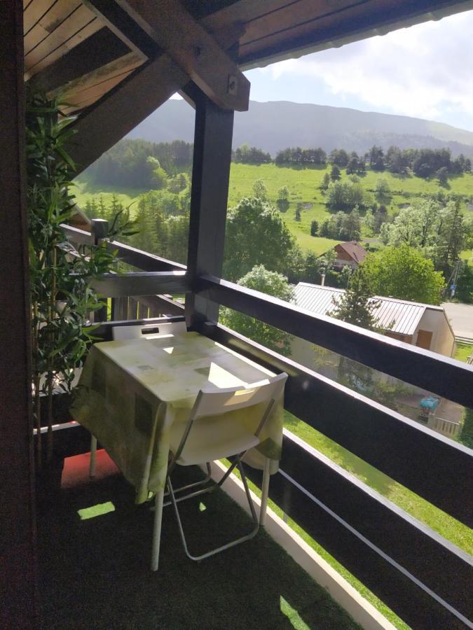 Duplex 3 Pieces. Pieds Des Pistes Et Balcon! Apartment Gresse-en-Vercors Exterior foto